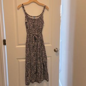 Old Navy maternity black and white spotted wrap dress